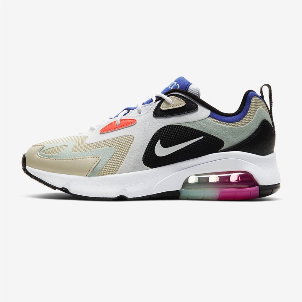 Nike air max’s 200 - women